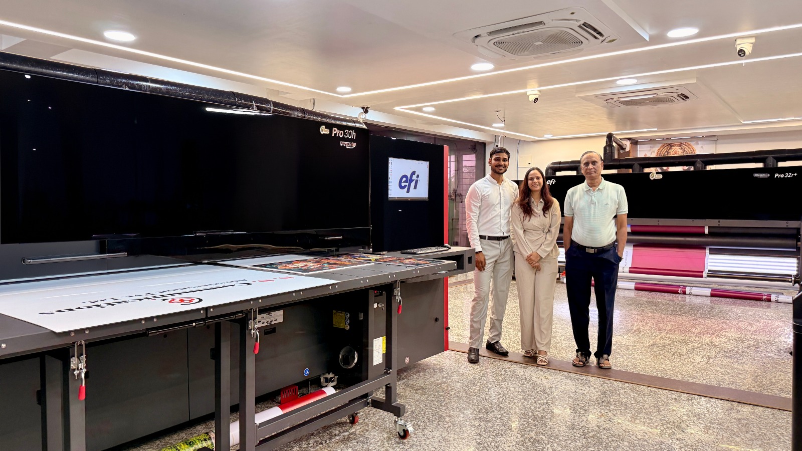 Jabalpur’s SS Communications elevates capabilities with EFI Pro 30h UV hybrid printer