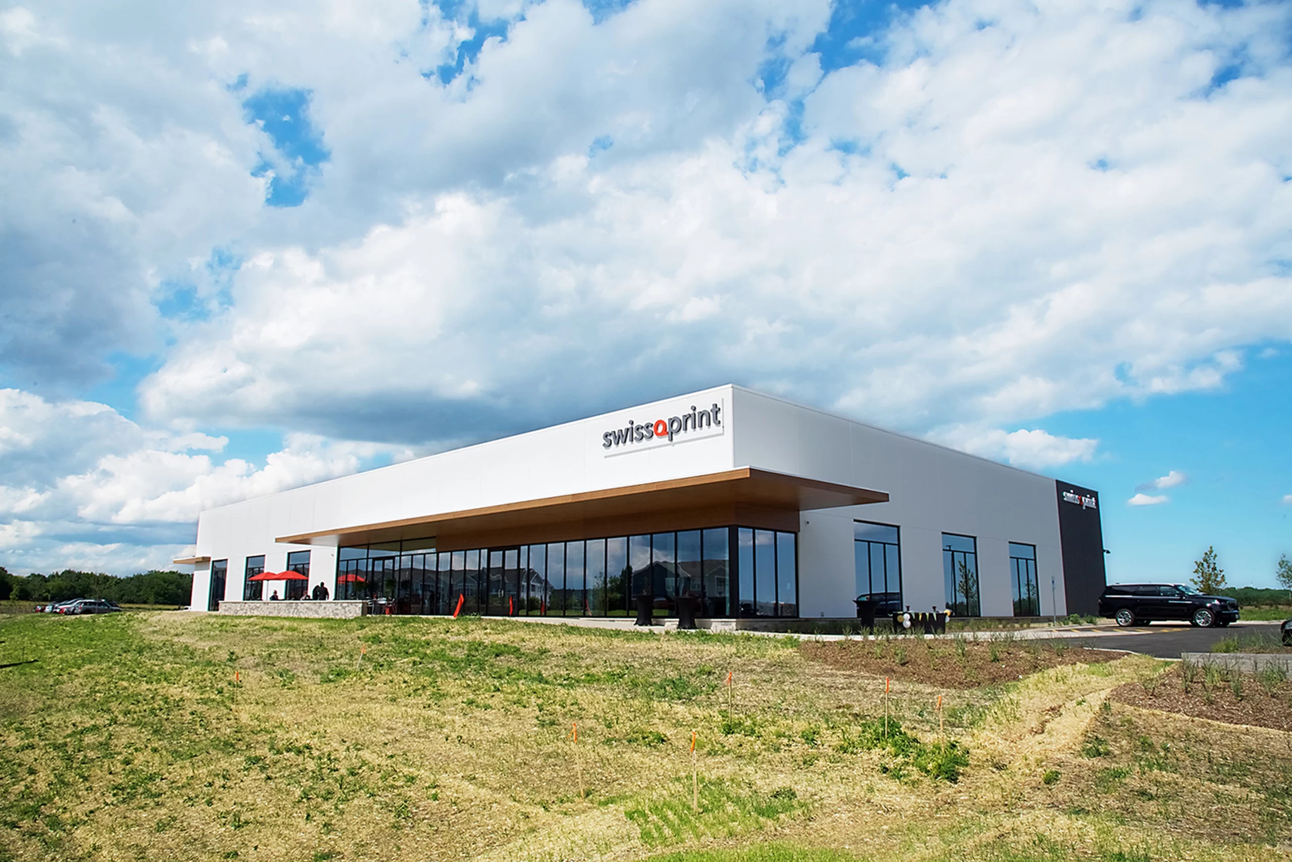 New swissQprint America facility in Illinois formally opened